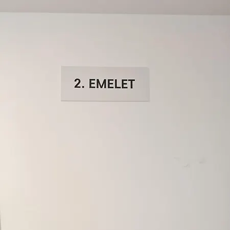 Elizabeth 2 * Κεσκεμέτ