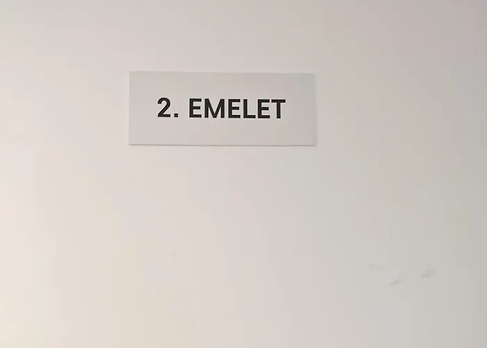 Elizabeth 2 * Kecskemét